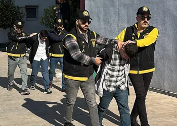 Çorum’da yapılan denetimlerde 5 adet silah ele geçirildi