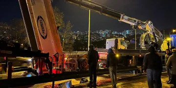 Çorlu’da apartman yangını: Balkonda mahsur kalan şahsı itfaiye kurtardı
