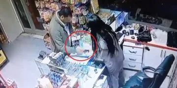 Kütahya Çiniciler Çarşısı’nda sahte para operasyonu: 2 gözaltı
