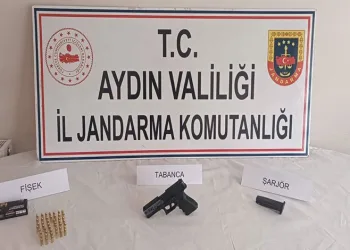 Otobüs terminalindeki bıçaklı kavgada kan aktı: 1 yaralı