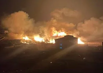 Seyir halindeki cip alev aldı