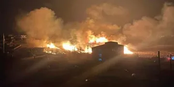 Seyir halindeki cip alev aldı