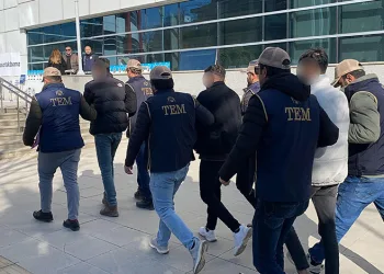 Kayınpederini öldürüp, eşini ve 3 kişiyi yaralayan şahsa müebbet ve 10,5 yıla kadar hapis cezası talebi