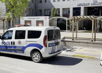 Çaldıkları motosikletin şase numarasını kazımışlar