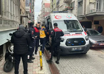 Bursa’da otomobiller kafa kafaya çarpıştı: 4 yaralı