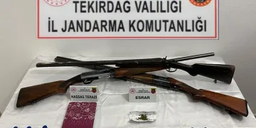 Müşteri gibi geldiler, çilingir sofrasını bedavaya getirdiler