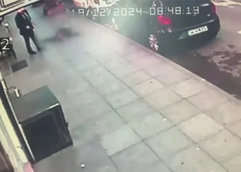 Samanlık ve ahır küle döndü: 3 büyükbaş telef oldu, 17’si kurtarıldı