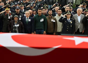 Çaldıkları motosikletin şase numarasını kazımışlar