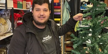 Kontrolden çıkan araç üzüm bağına uçtu