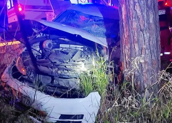 Bursa’da otomobiller kafa kafaya çarpıştı: 4 yaralı