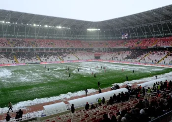 Sivasspor-Galatasaray maçının biletleri satışa çıktı