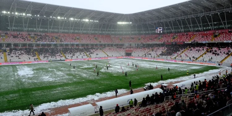 Sivasspor-Galatasaray maçının biletleri satışa çıktı