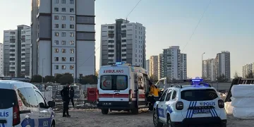 13’üncü kattan düşen işçi hayatını kaybetti