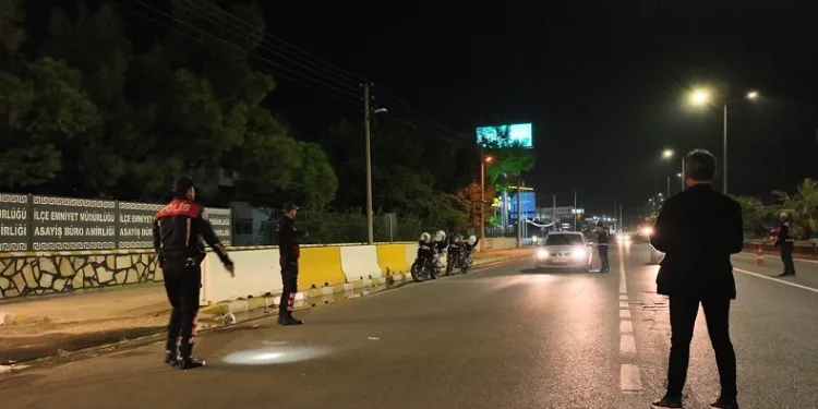Çeşitli suçlardan aranan şahıs Kuyucak’ta yakalandı