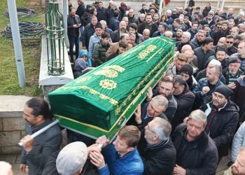Bursa’nın Lokman Hekimi Aydın Işık toprağa verildi