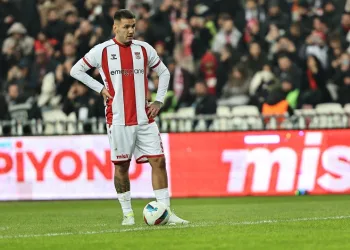 Rey Manaj, Barış Alper’den özür diledi
