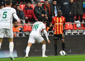 Kayserisporlu Aylton Boa Morte 3. golünü attı