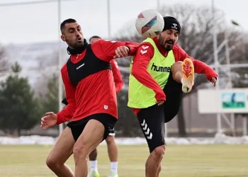 Sivasspor taktik idmanı yaptı