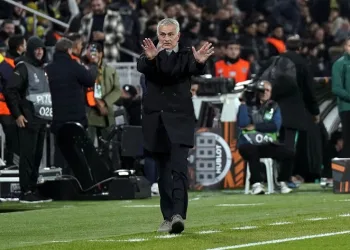 Fenerbahçe Teknik Direktörü Jose Mourinho: “Önümüzdeki 2 maçtan minimum 3 puan alacağız”