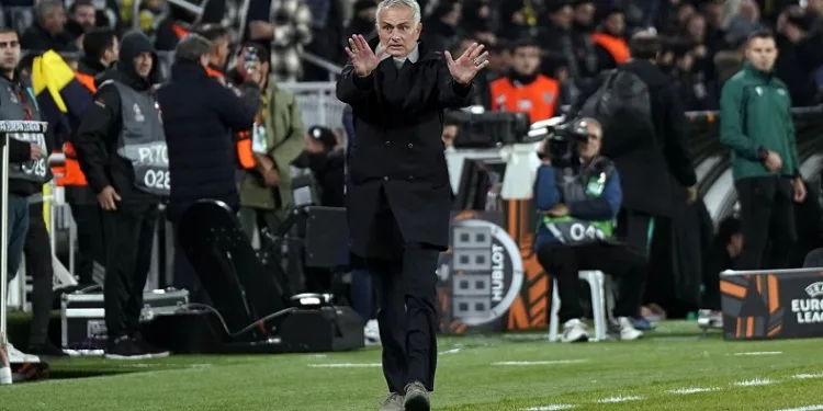 Fenerbahçe Teknik Direktörü Jose Mourinho: “Önümüzdeki 2 maçtan minimum 3 puan alacağız”