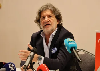 Adana Demirspor eski başkanı Metin Korkmaz: “Sosyal medya üzerinden Murat Sancak’a saygı istiyorum”
