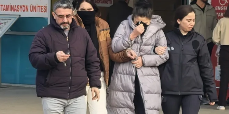 Bursa’da 4 evi soyan kadınlara ev hapsi