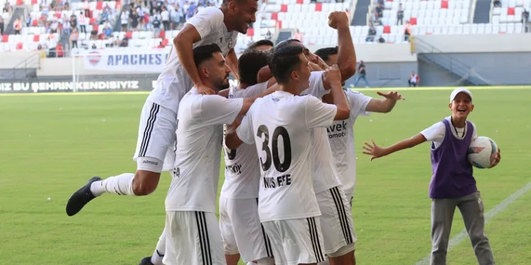 Altay, Isparta 32 Spor’u ağırlıyor