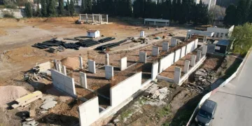 “Otobüs Garajı Kaba İnşaatı: %80 İlerleme”