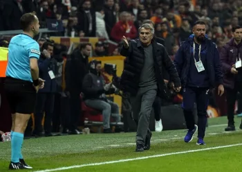 Şenol Güneş: “Bu hakem FIFA listesindeyse kumpasın kimin yaptığını aramaya gerek yok”