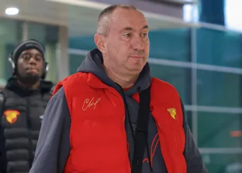 Göztepe Teknik Direktörü Stanimir Stoilov: “Zorlu bir dönemden geçiyoruz”