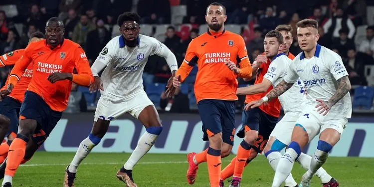 Başakşehir, play-off için sahada