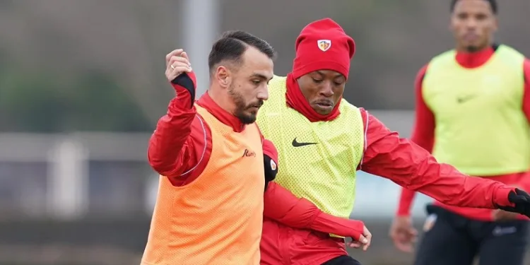 Kayserispor’da 5 futbolcu kart cezası sınırında
