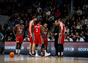 Karşıyaka Basketbol, avantajı kaptı