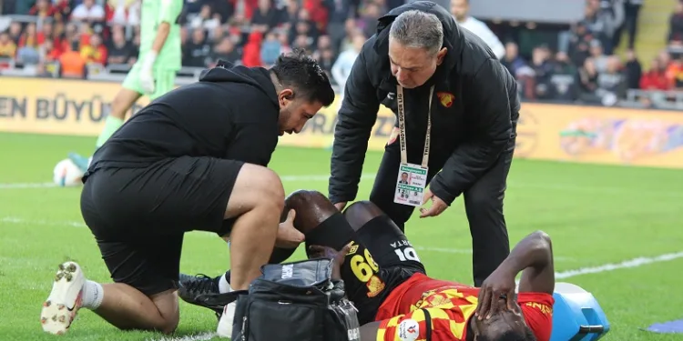 Göztepe’de Datro Fofana ameliyat oldu