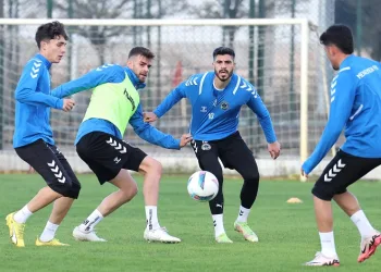 Menemen FK kupadan elendi, lige odaklandı
