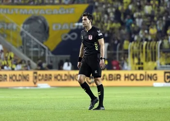 Kayserispor-Galatasaray maçını Mehmet Türkmen yönetecek