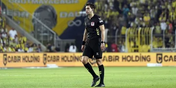 Kayserispor-Galatasaray maçını Mehmet Türkmen yönetecek