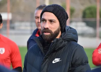 Altınordu Teknik Direktörü Olcay Şahan: “Devreyi 3 puanla tamamlamak istiyoruz”