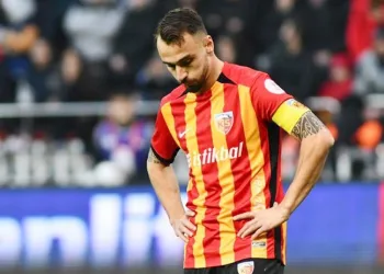 Kayserispor Kaptanı Gökhan Sazdağı: “Taraftarlarımızdan ve camiamızdan özür diliyoruz”