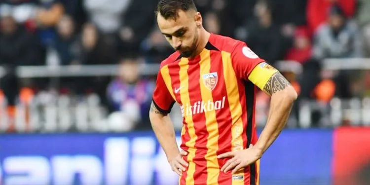 Kayserispor Kaptanı Gökhan Sazdağı: “Taraftarlarımızdan ve camiamızdan özür diliyoruz”