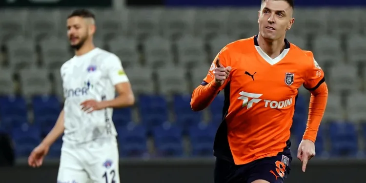 Krzysztof Piatek, bu sezon Süper Lig’de 12. golünü attı