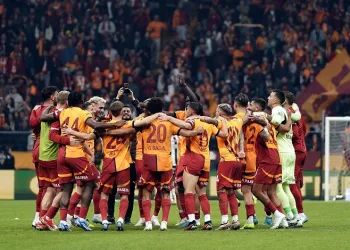 Galatasaray ligin ilk yarısına lider girdi