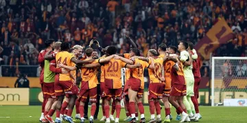Galatasaray ligin ilk yarısına lider girdi