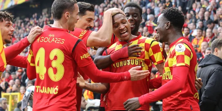 Göztepe, iç saha performansıyla ilk yarıya damga vurdu