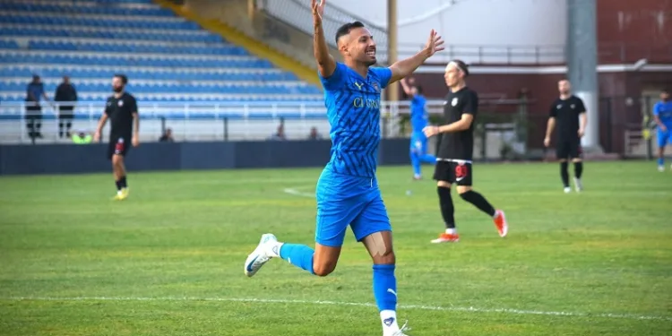 37 yaşındaki Yasin Öztekin, gol krallığında zirvenin sahibi