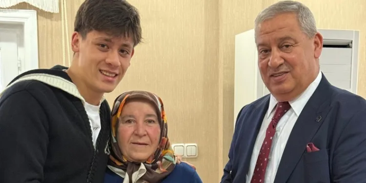 Arda Güler, baba ocağına geldi