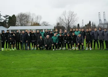 Kocaelispor, İsmet Taşdemir yönetimindeki ilk antrenmanına çıktı