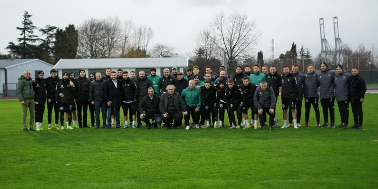 Kocaelispor, İsmet Taşdemir yönetimindeki ilk antrenmanına çıktı