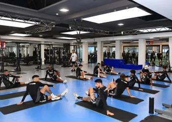 Beşiktaş salonda çalıştı