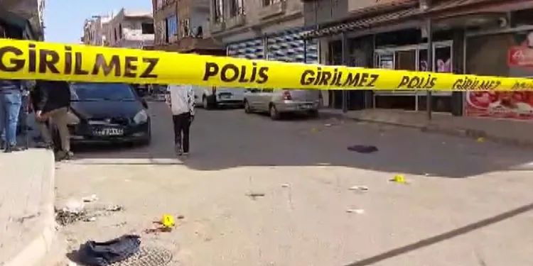 Husumetli aileler arasında silahlı kavga